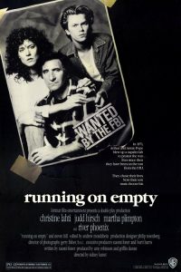 Running.on.Empty.1988.1080p.Blu-ray.Remux.AVC.FLAC.2.0-KRaLiMaRKo – 29.1 GB
