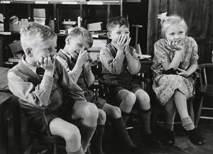 Thursday’s.Children.1954.Criterion.Collection.1080p.Blu-ray.Remux.AVC.DD.1.0-KRaLiMaRKo – 2.8 GB