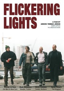 Blinkende.lygter.a.k.a..Flickering.Lights.2000.1080p.Blu-ray.Remux.AVC.DTS-HD.MA.5.1-KRaLiMaRKo – 28.6 GB
