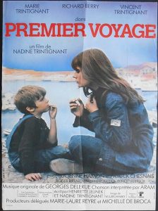 Premier.voyage.1980.1080p.NF.WEB-DL.x264.DDP2.0-PTerWEB – 3.9 GB