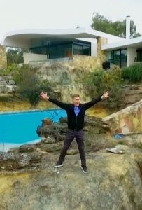 Dermot.Bannons.Celebrity.Super.Spaces.S01.1080p.RTE.WEB-DL.AAC2.0.H.264-DoRN – 4.3 GB